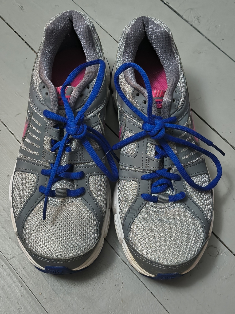 Nike Women’s Gray Running Sneakers with Blue Laces